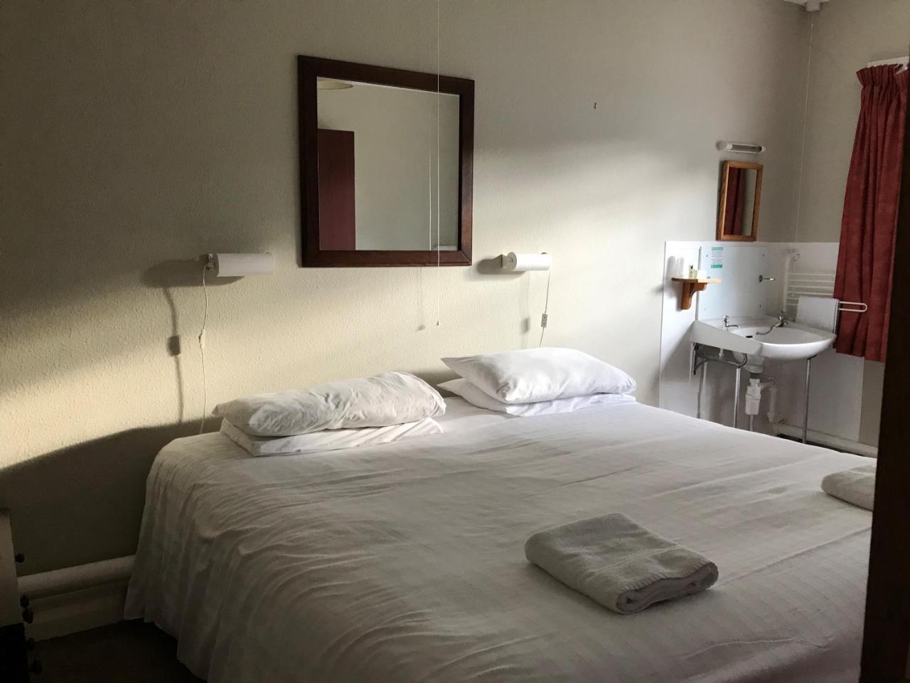 Lambert Manor Hotel Grange-over-Sands Εξωτερικό φωτογραφία